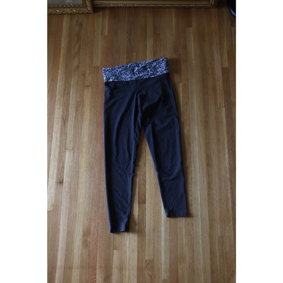 Victoria's Secret PINK Foldover cheetah print leggings yoga pants size M - Picture 2 of 6